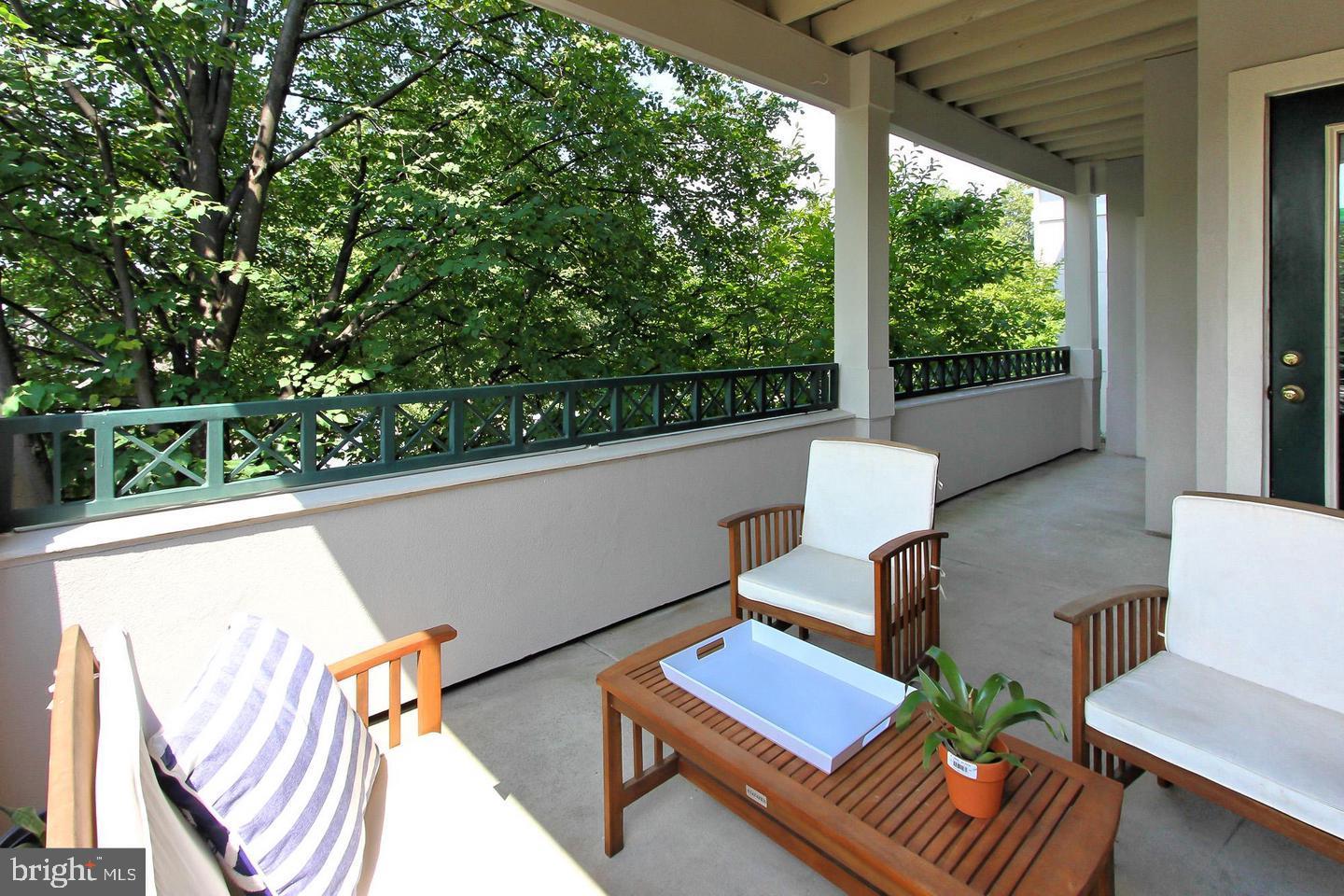 RESTON TOWN CENTER - Residential