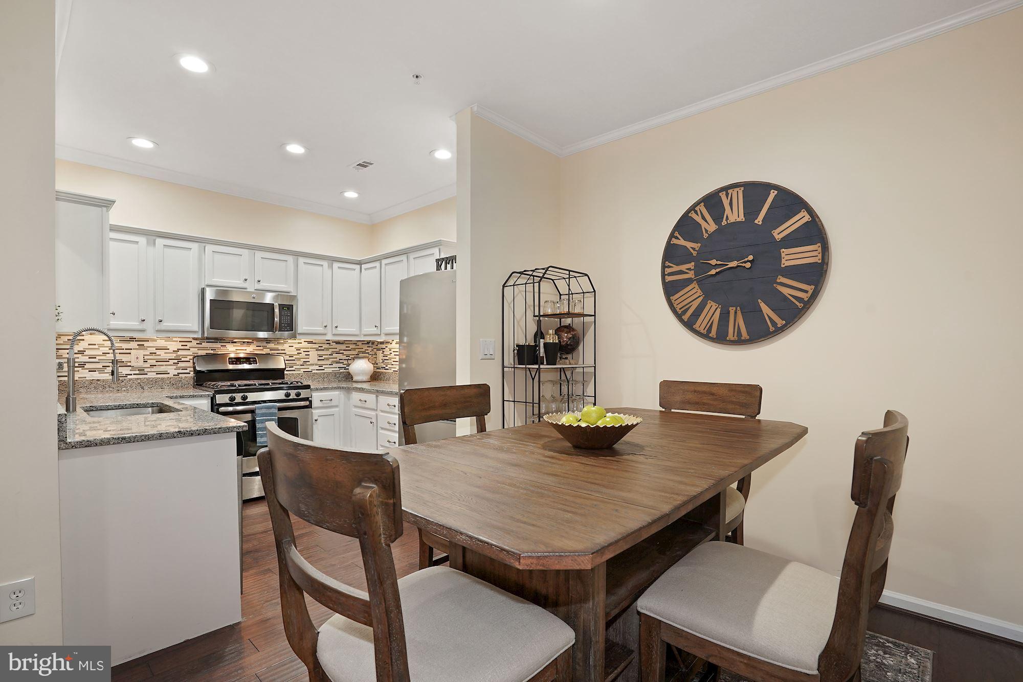 RESTON TOWN CENTER - Residential