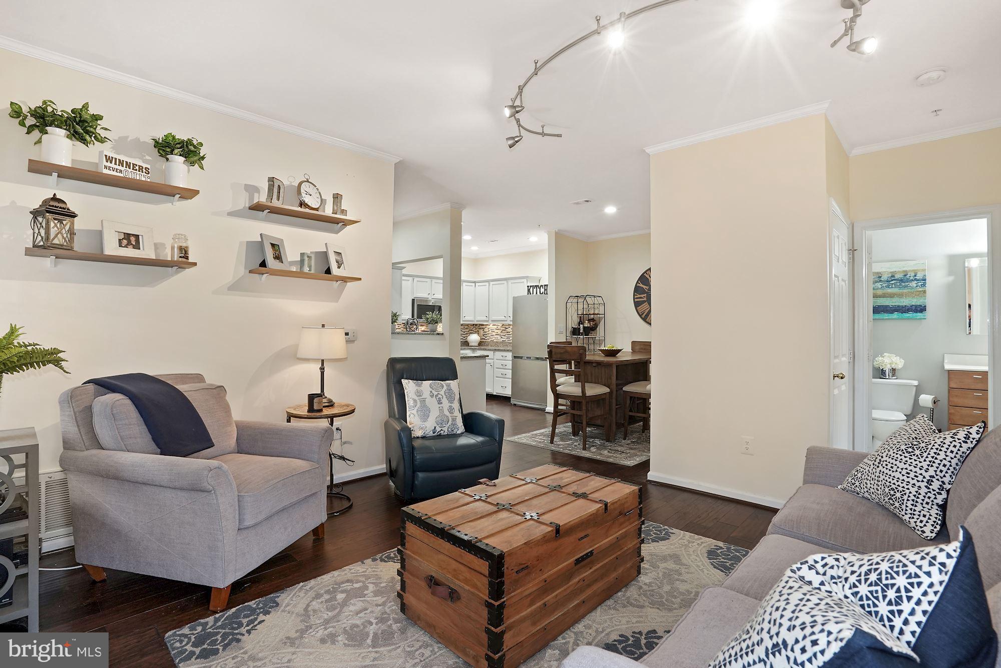 RESTON TOWN CENTER - Residential