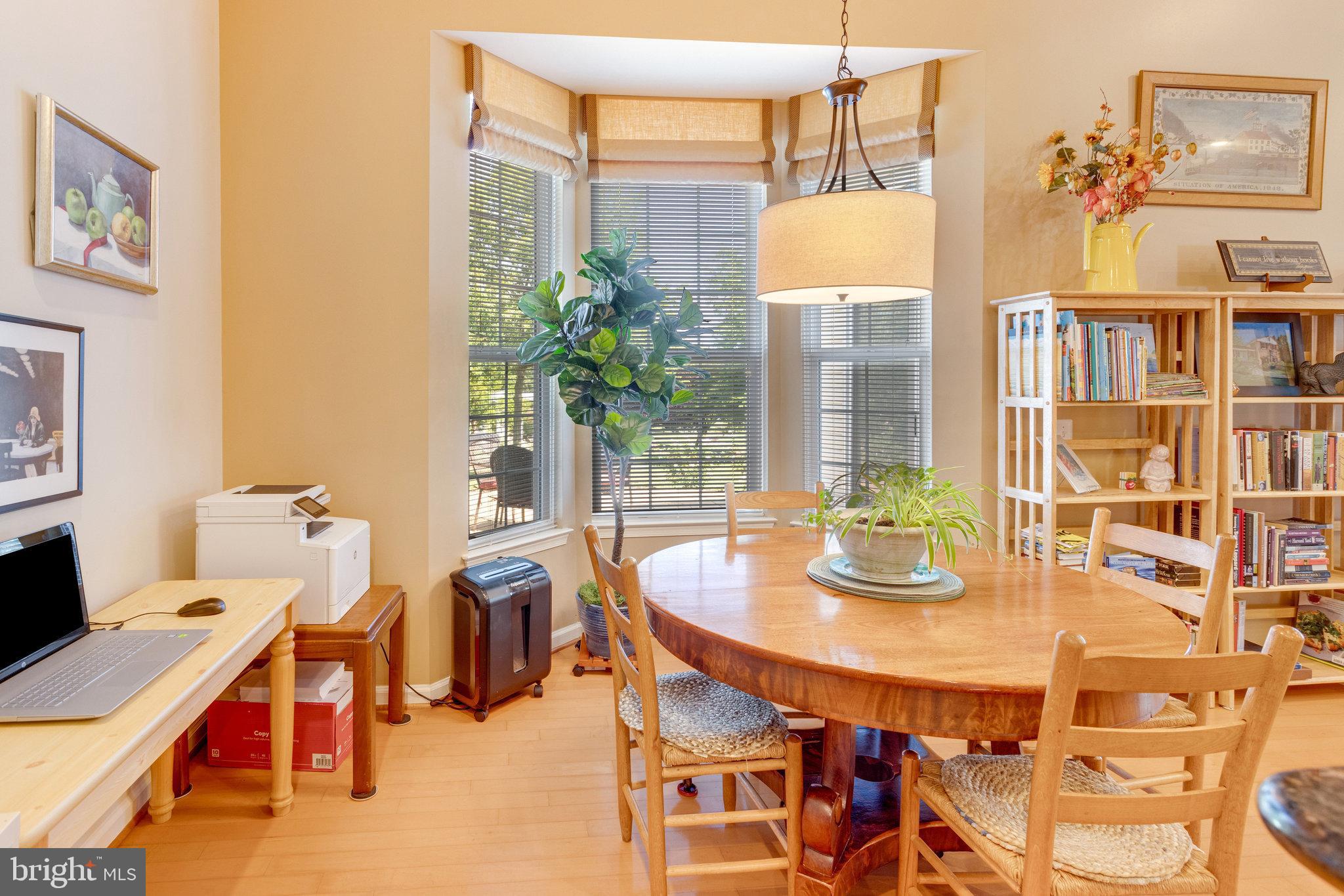 FOUR SEASONS IN HISTORIC VIRGINIA - Residential