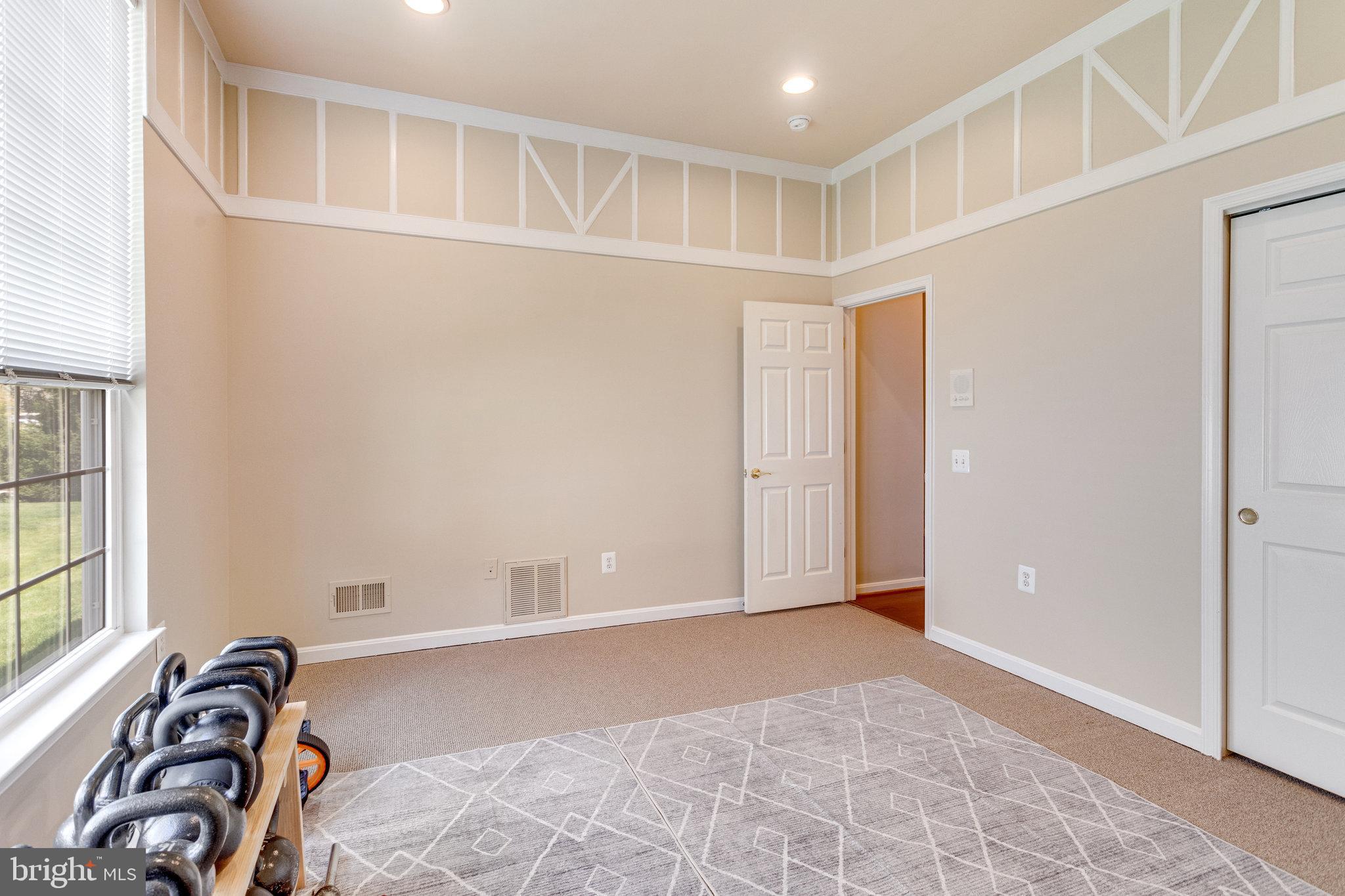 FOUR SEASONS IN HISTORIC VIRGINIA - Residential