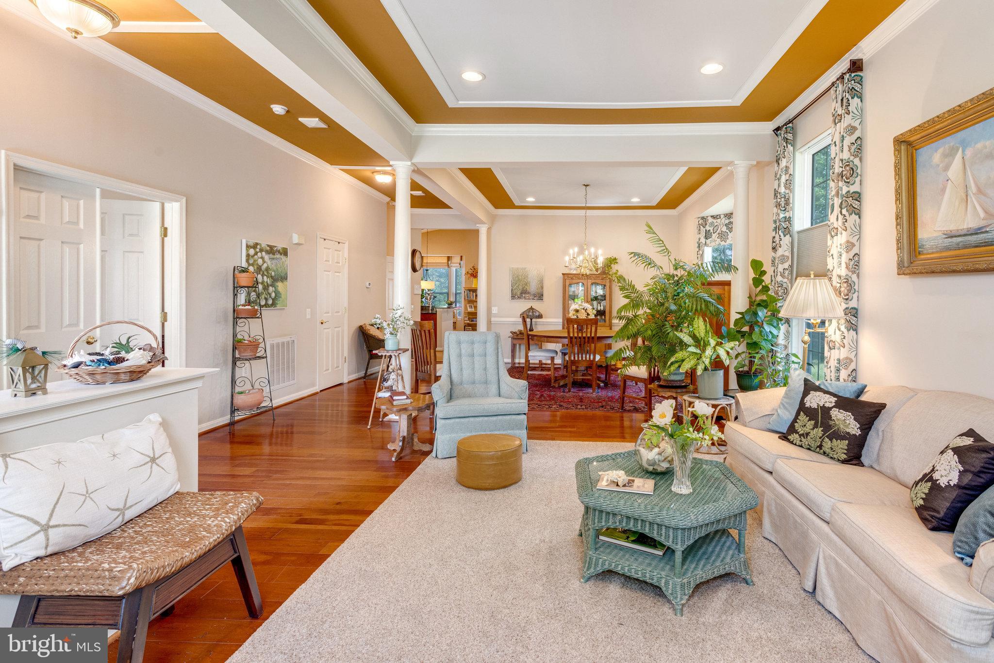 FOUR SEASONS IN HISTORIC VIRGINIA - Residential