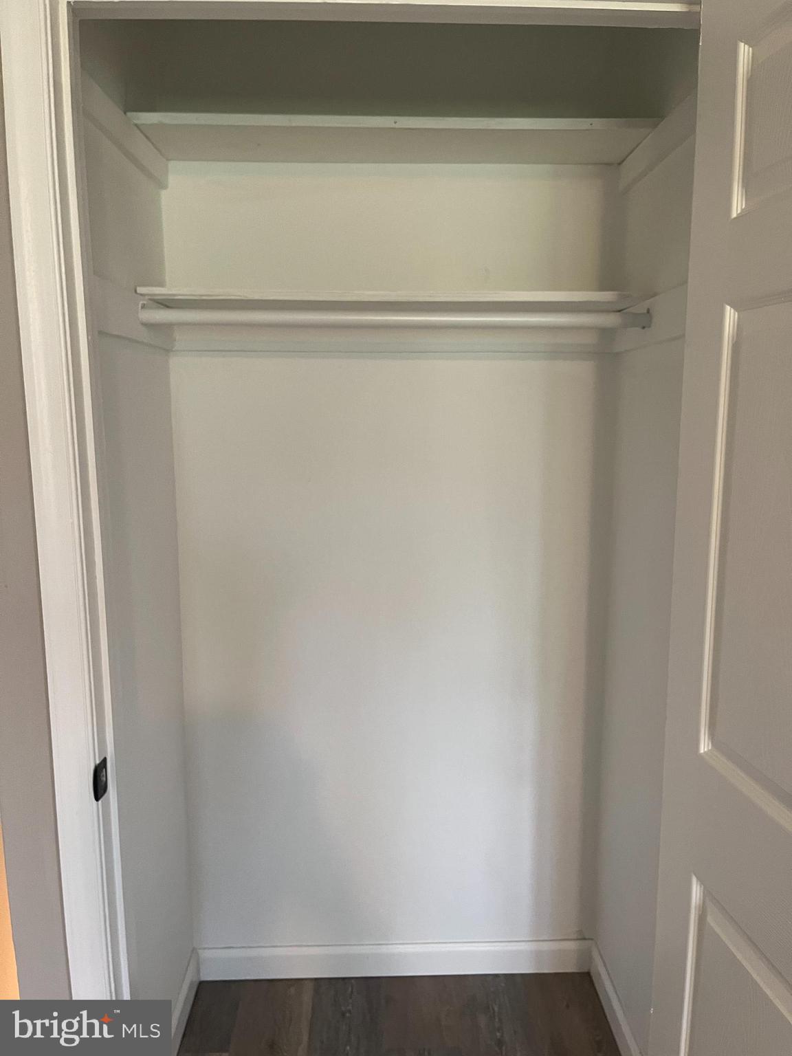 178 ELEPHANT ROAD B16