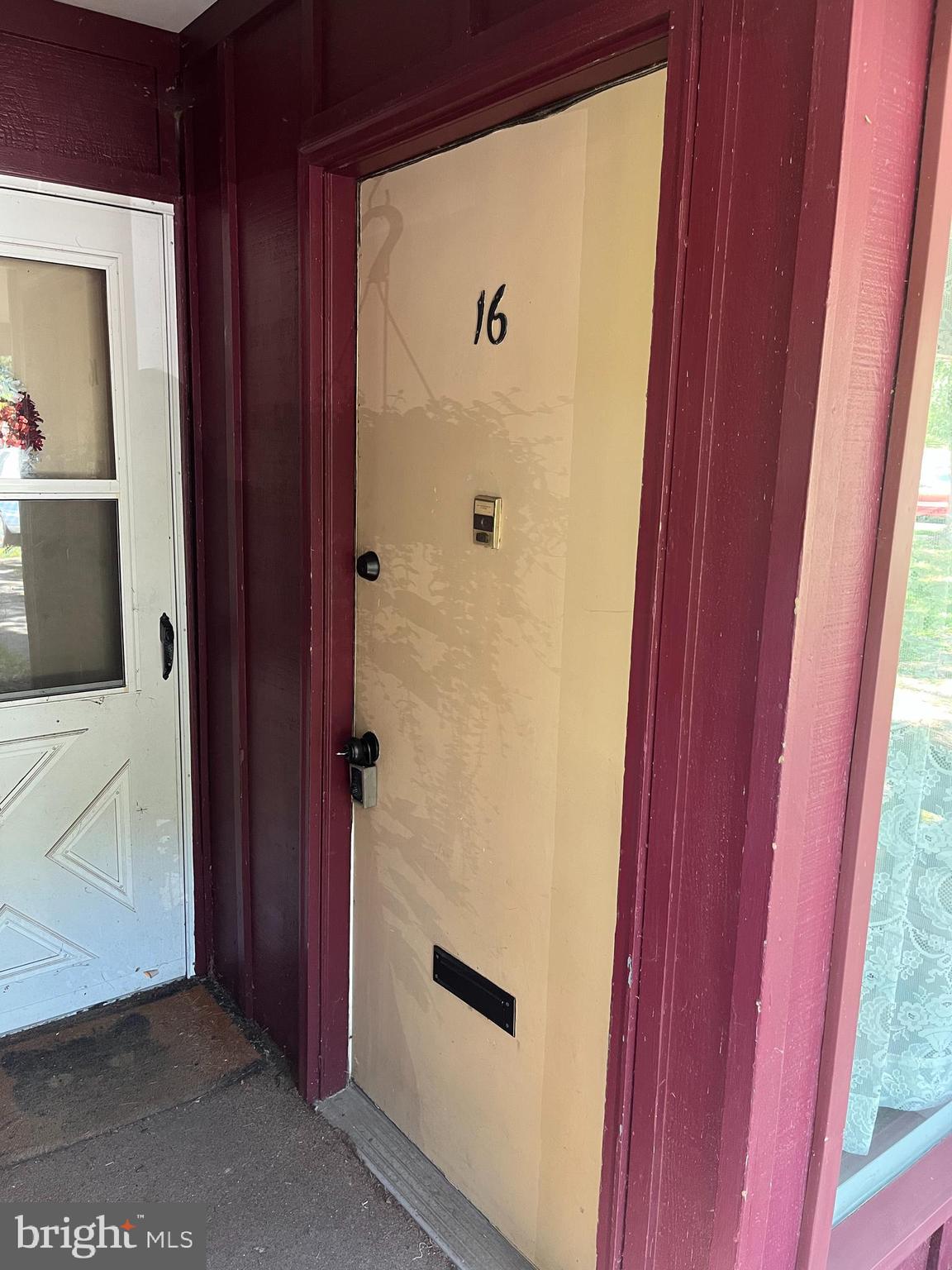 178 ELEPHANT ROAD B16