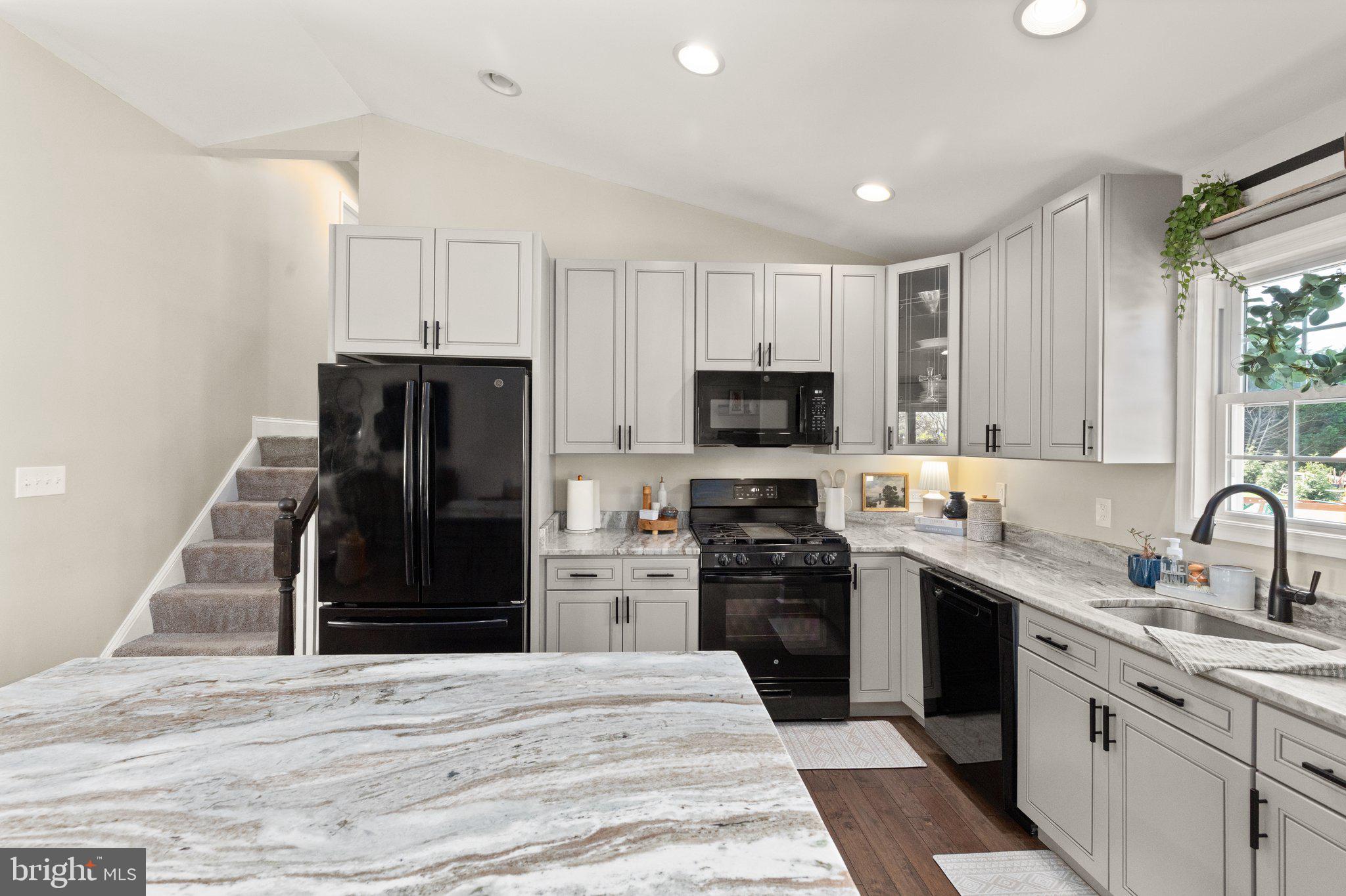 FOUNTAIN GLEN - Residential