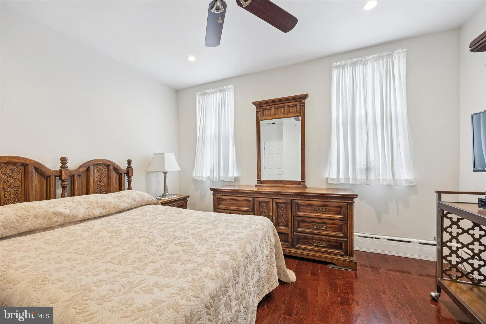 Philadelphia, Pennsylvania 19148, United States, 3 Bedrooms Bedrooms, ,1 BathroomBathrooms,Residential,Pending,100766