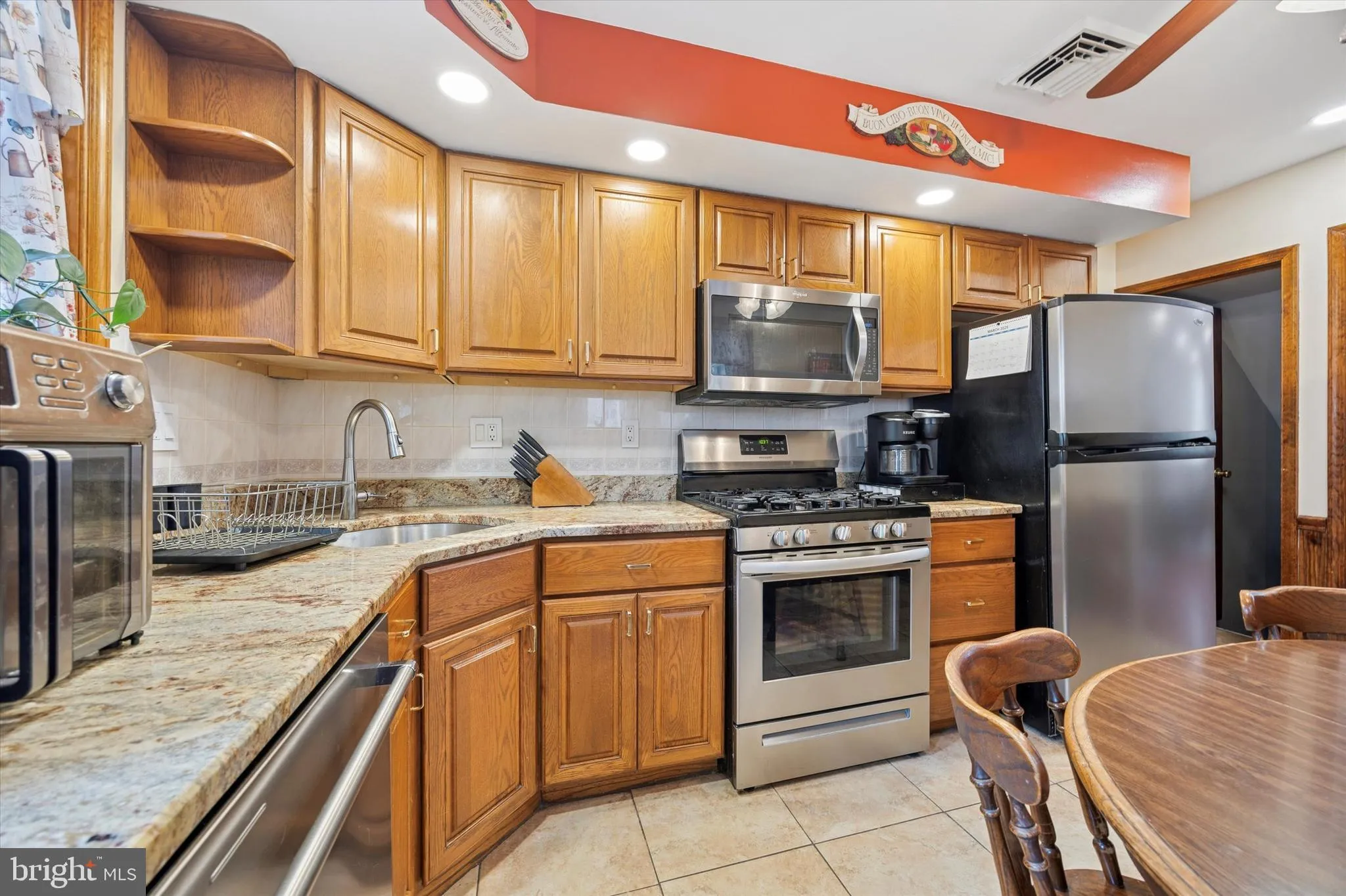 Philadelphia, Pennsylvania 19148, United States, 3 Bedrooms Bedrooms, ,1 BathroomBathrooms,Residential,Pending,100766