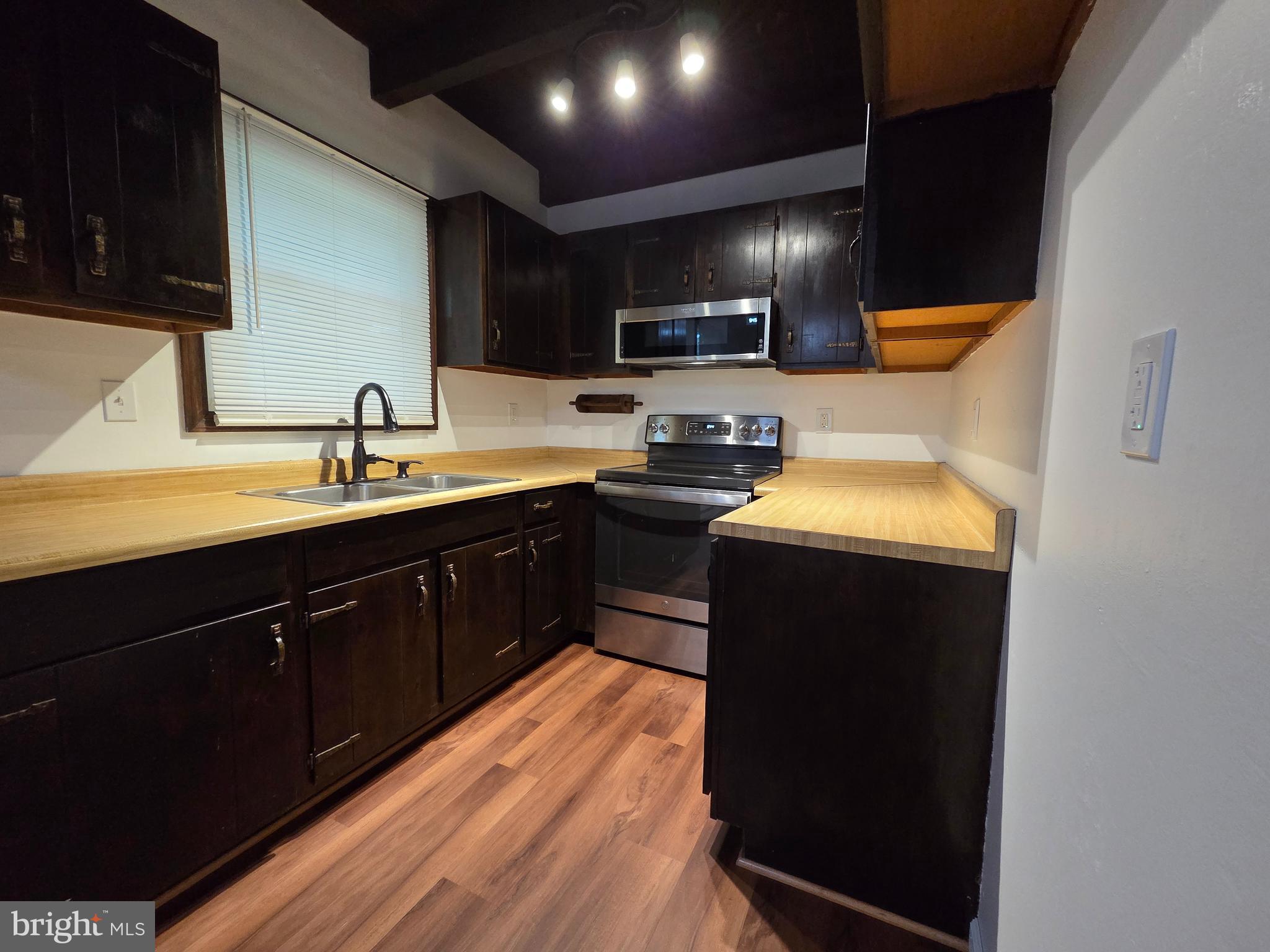 MANCHESTER BORO - Residential