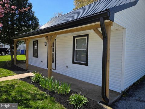 214 N LIVERPOOL STREET MANCHESTER PA 17345