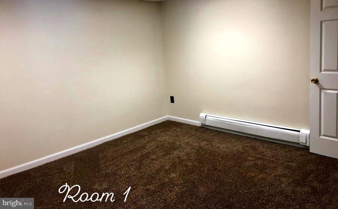 WOODLAND BEACH - Residential Lease