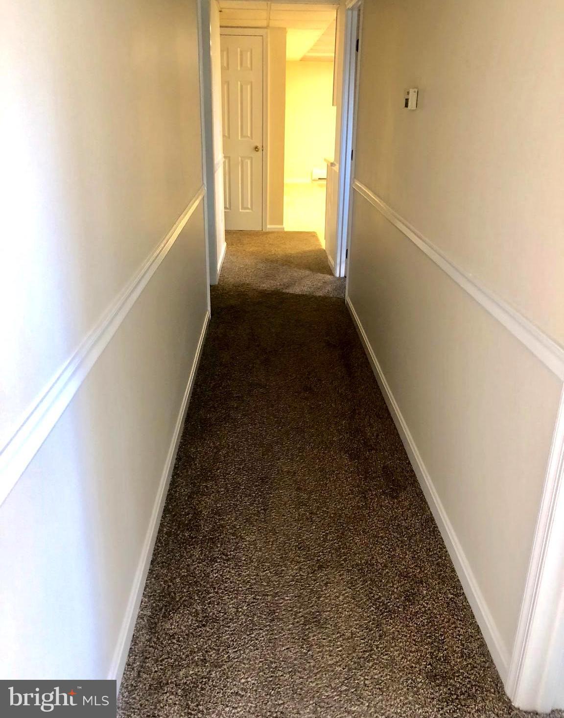 WOODLAND BEACH - Residential Lease