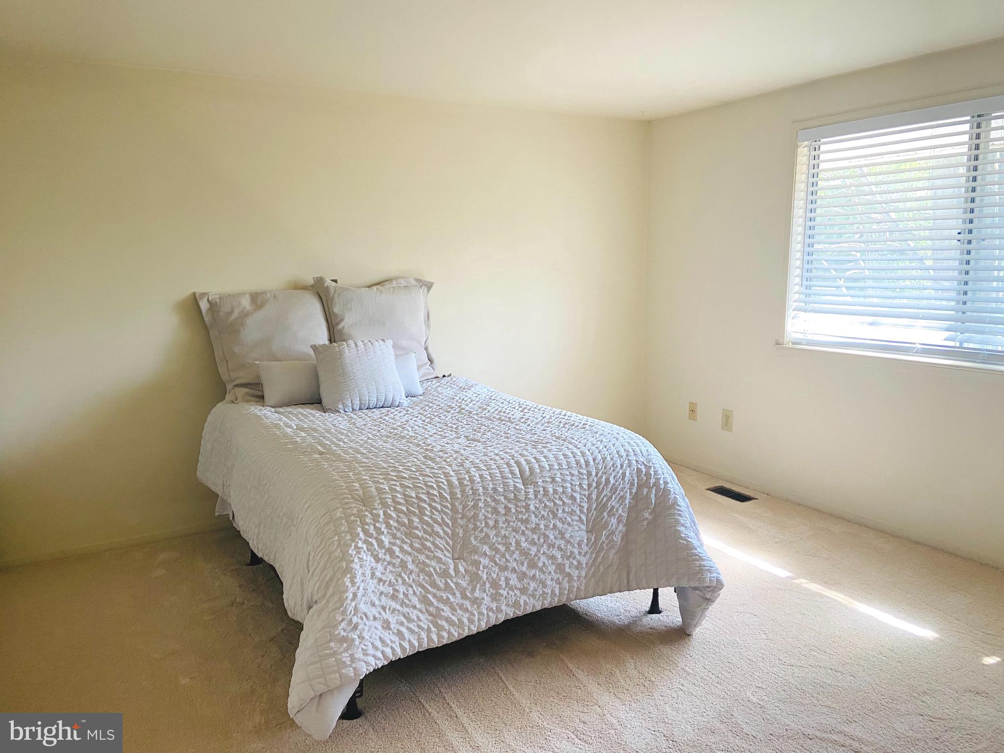 CABIN JOHN PARK - Residential