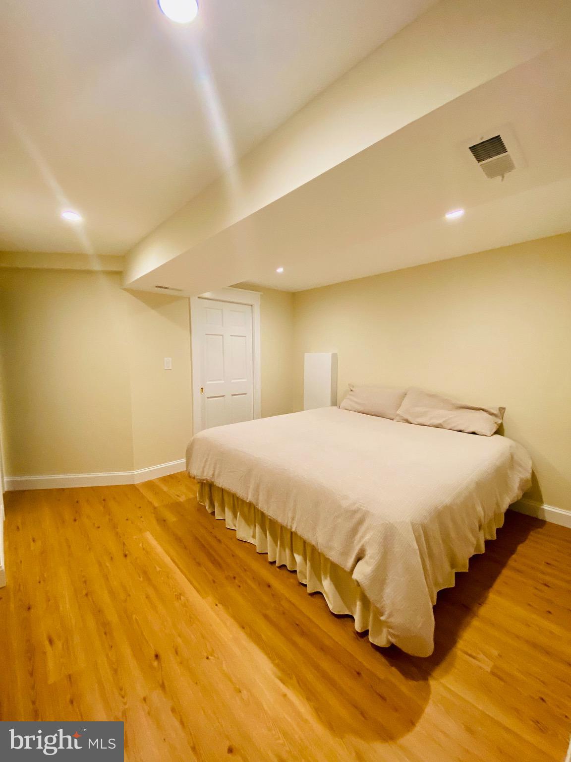 CABIN JOHN PARK - Residential