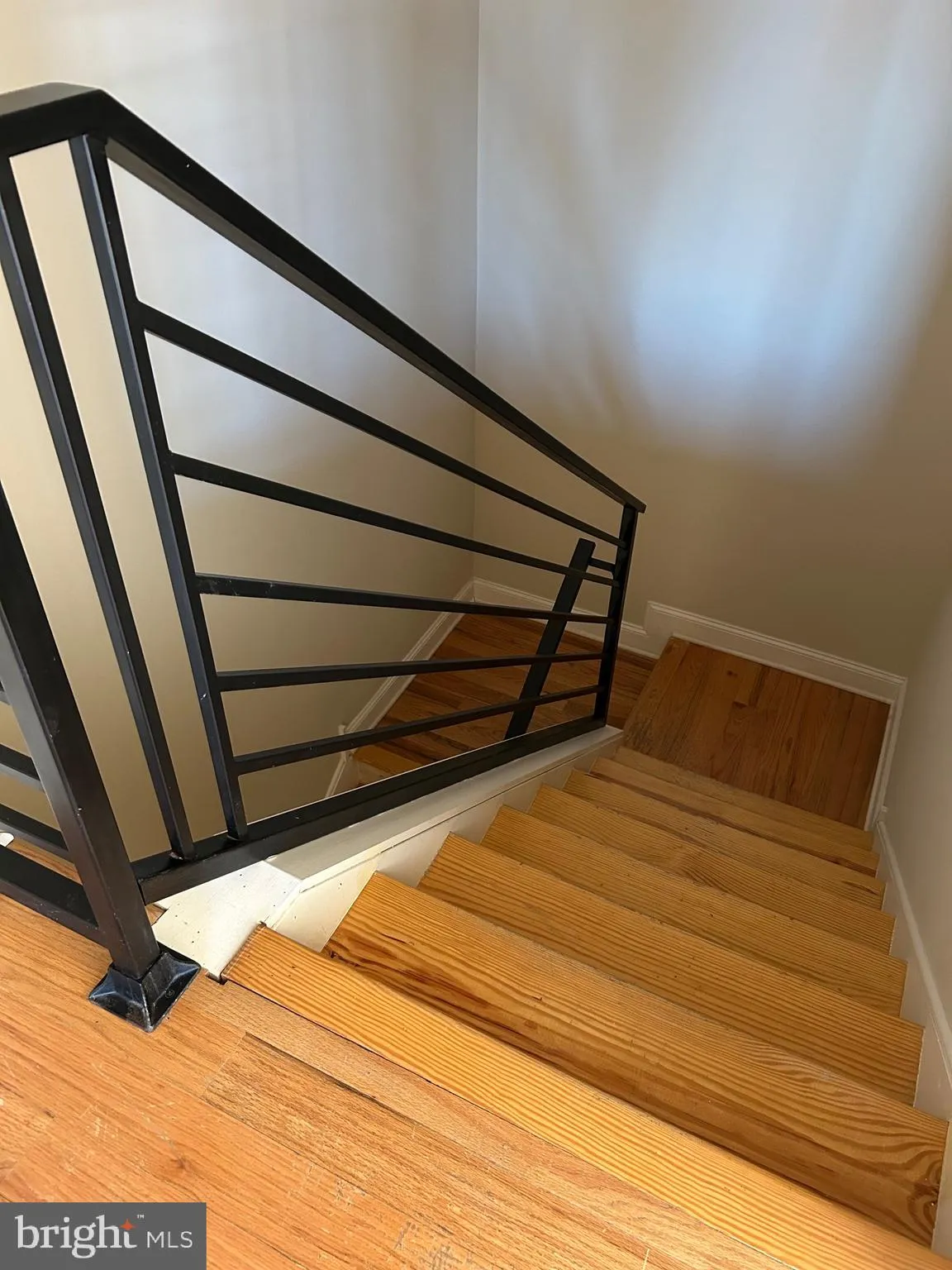 Philadelphia, Pennsylvania 19147, United States, 2 Bedrooms Bedrooms, ,2 BathroomsBathrooms,Residential,Pending,24007