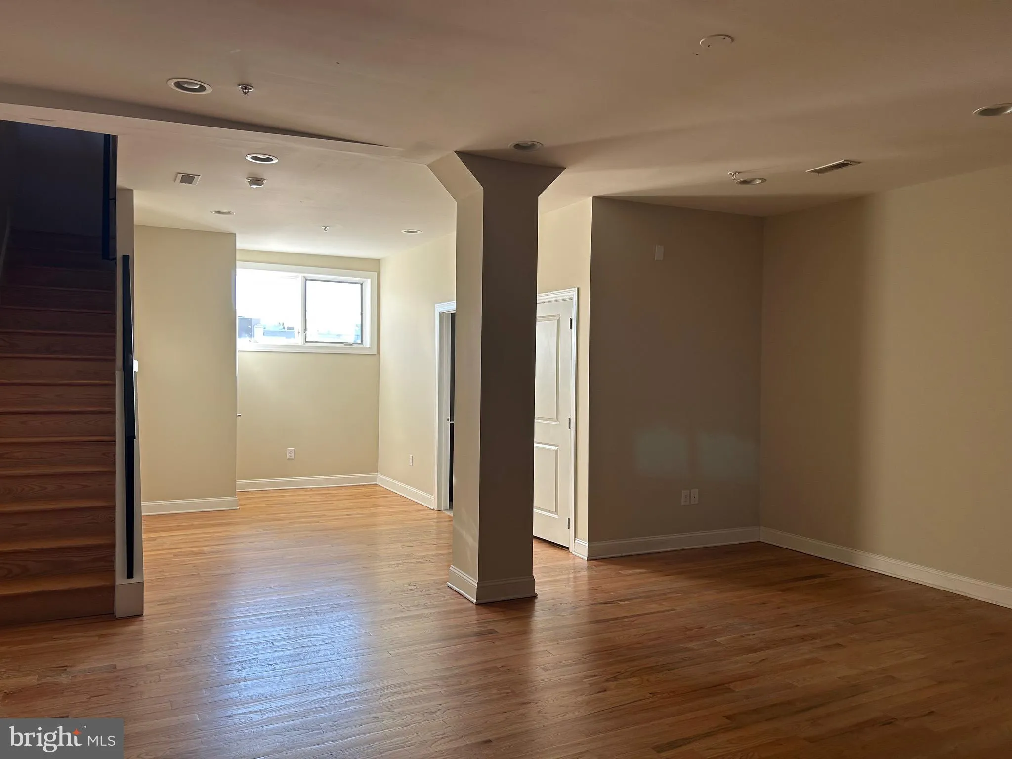 Philadelphia, Pennsylvania 19147, United States, 2 Bedrooms Bedrooms, ,2 BathroomsBathrooms,Residential,Pending,24007