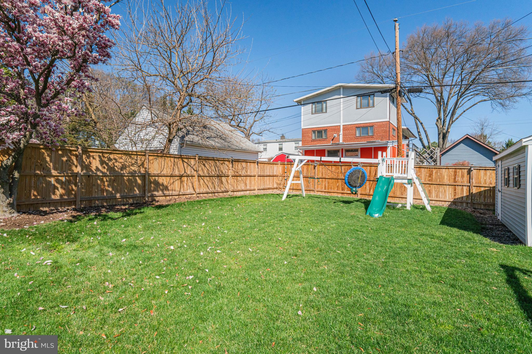 ADDISON HEIGHTS - Residential