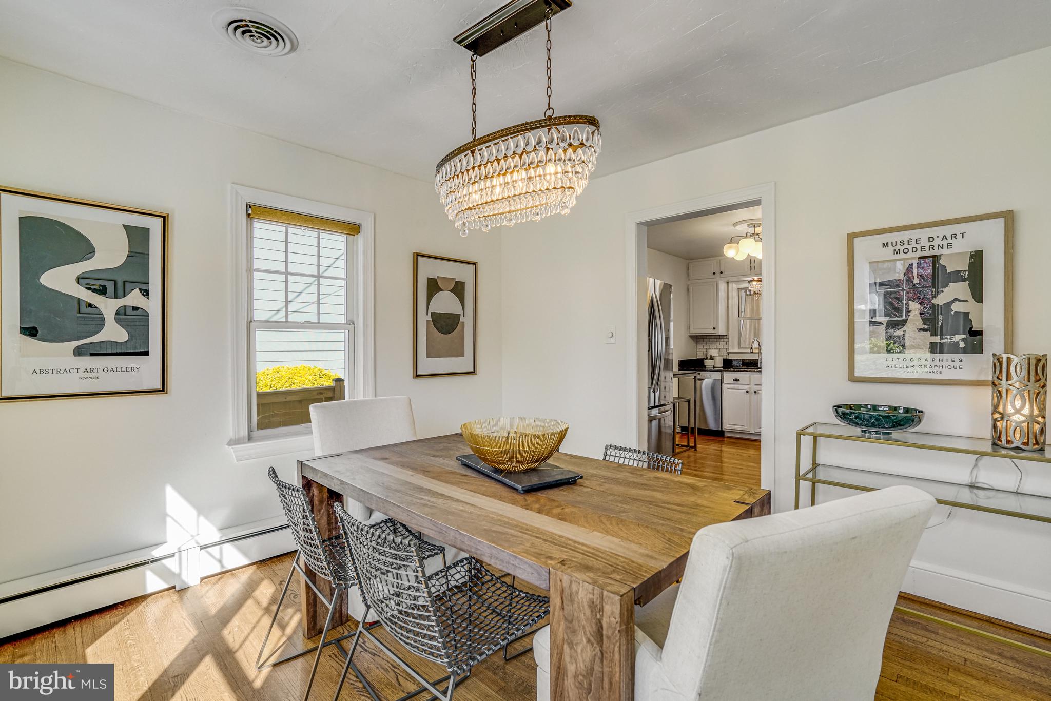 ADDISON HEIGHTS - Residential