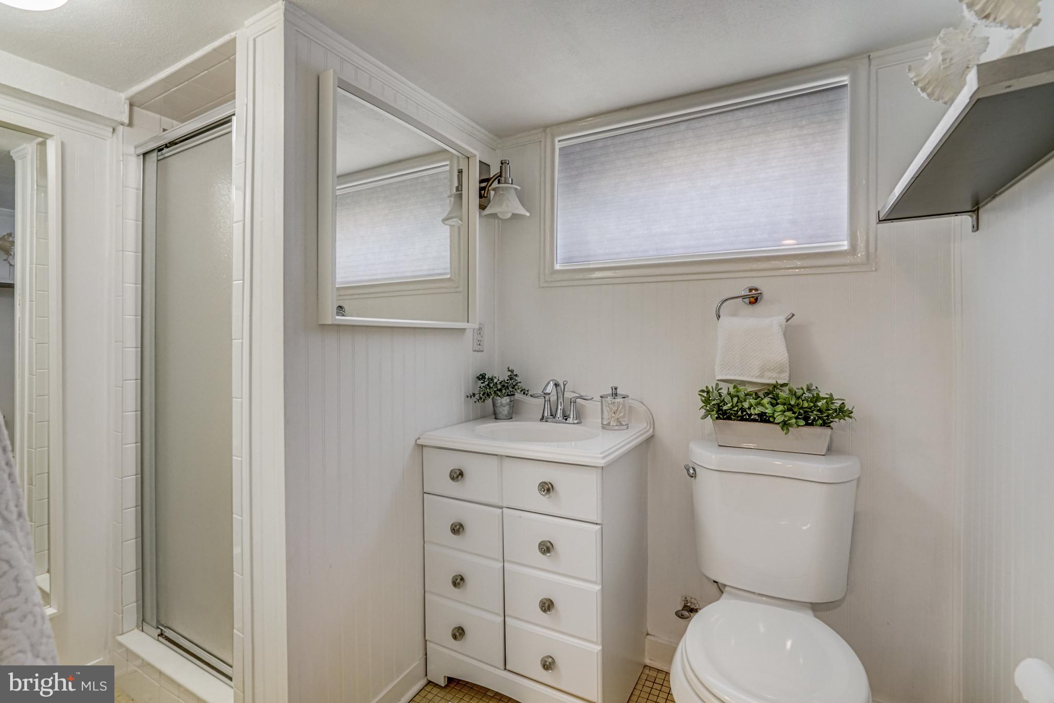 ADDISON HEIGHTS - Residential