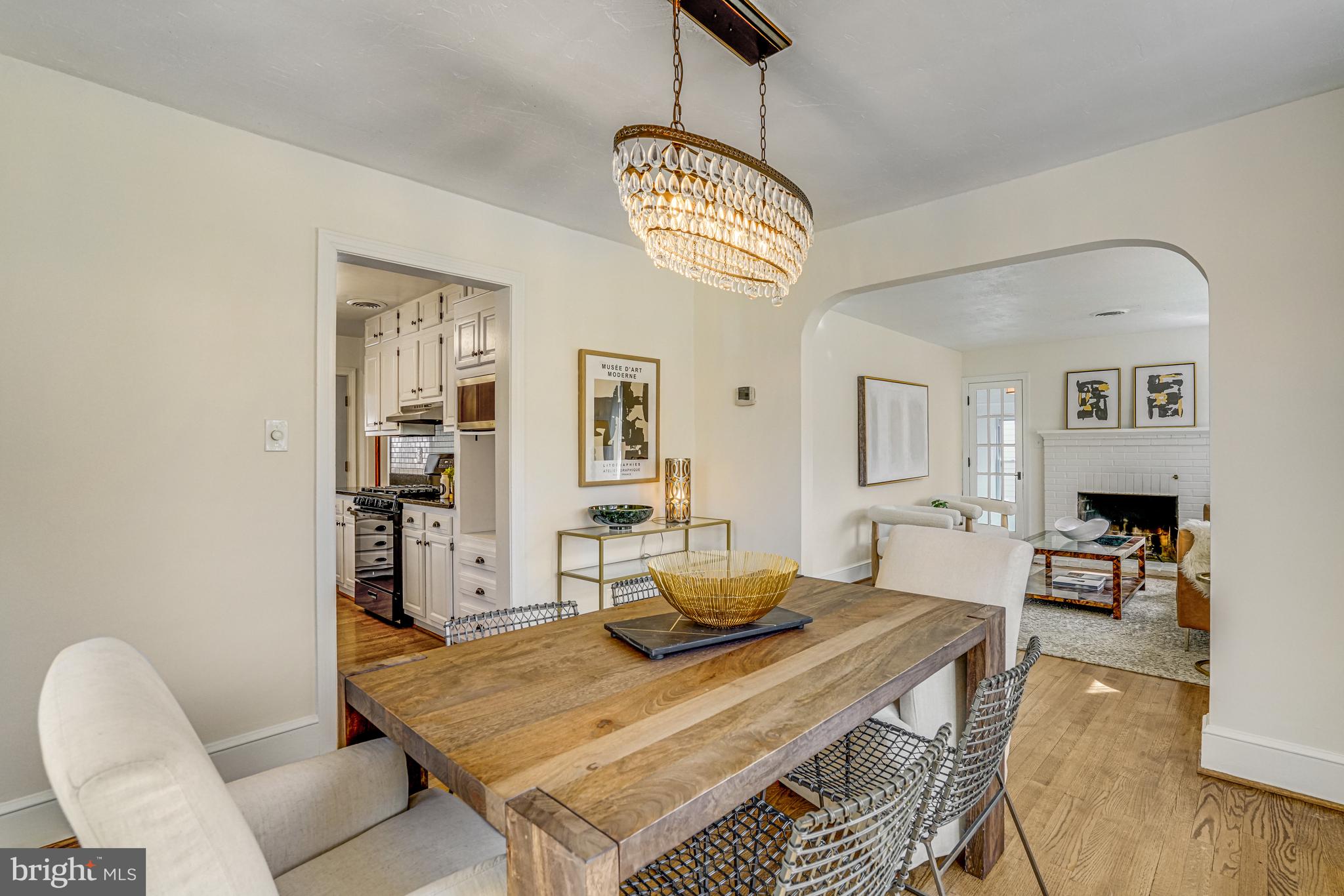 ADDISON HEIGHTS - Residential