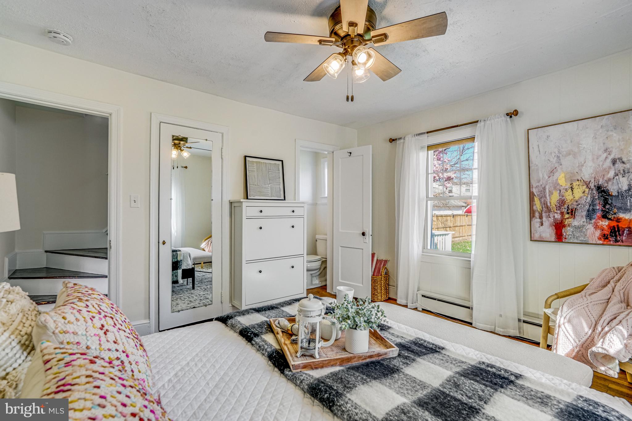 ADDISON HEIGHTS - Residential