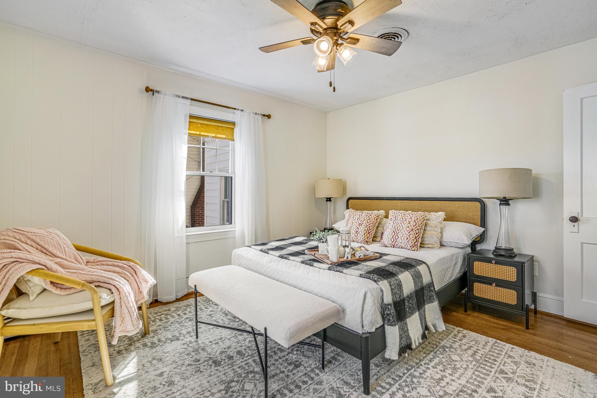 ADDISON HEIGHTS - Residential