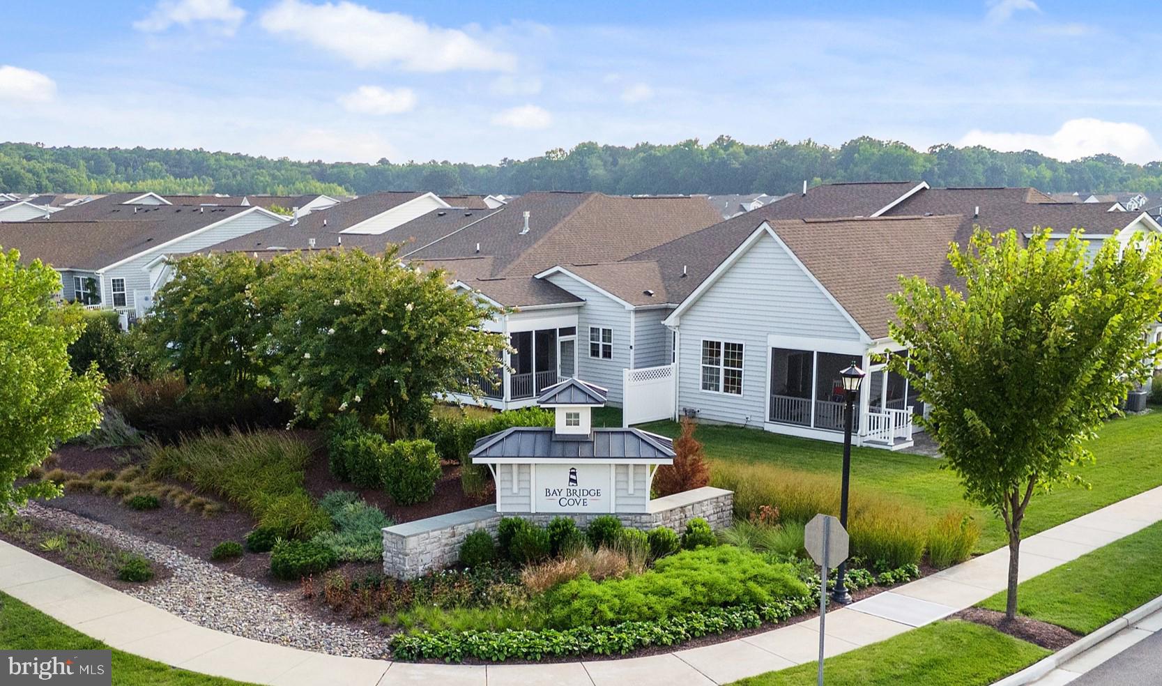 912 MOORINGS CIRCLE 8