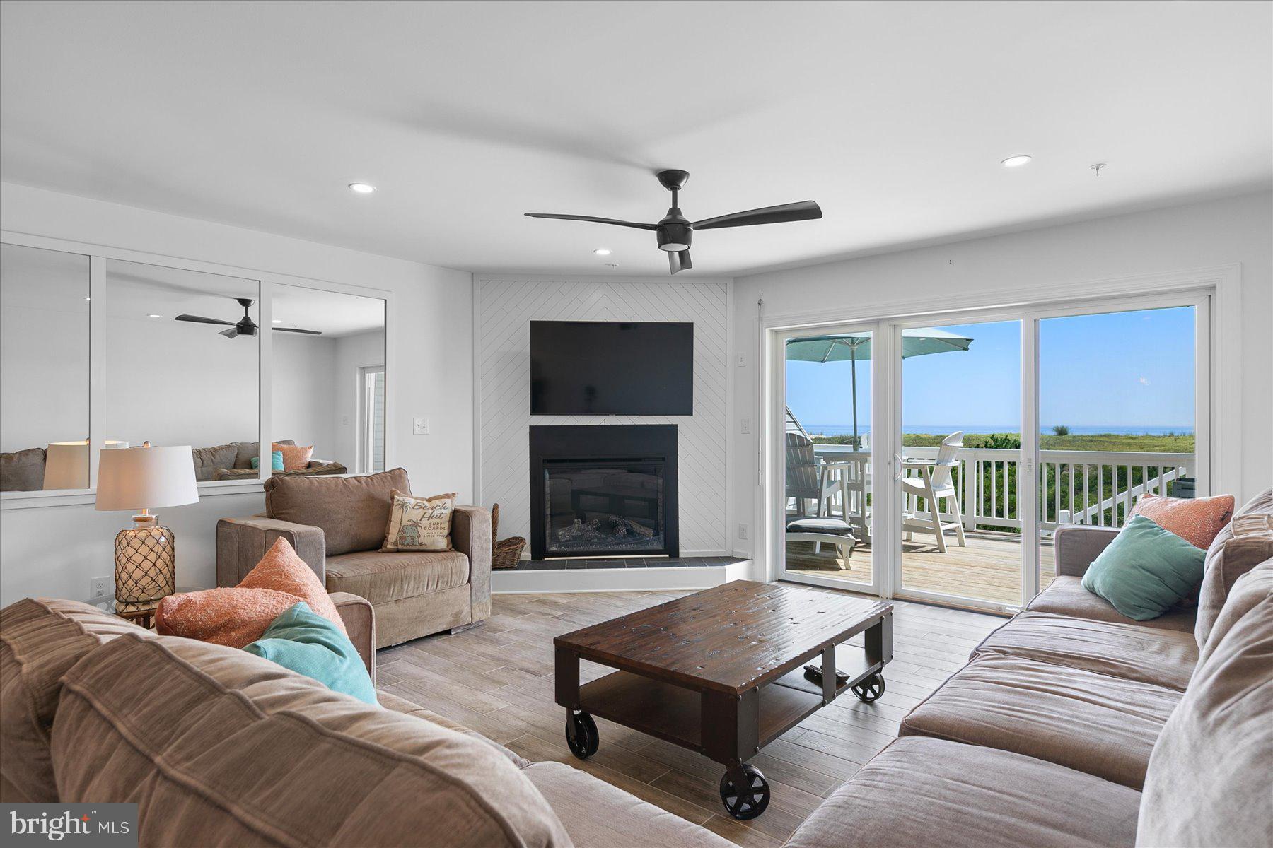 40105 QUEENS QUEST DRIVE 4