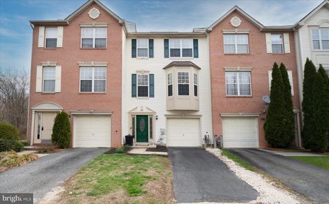 Townhouse For Sale - 51 Wicklow Road<br/> New Castle County, BEAR, DE 19701