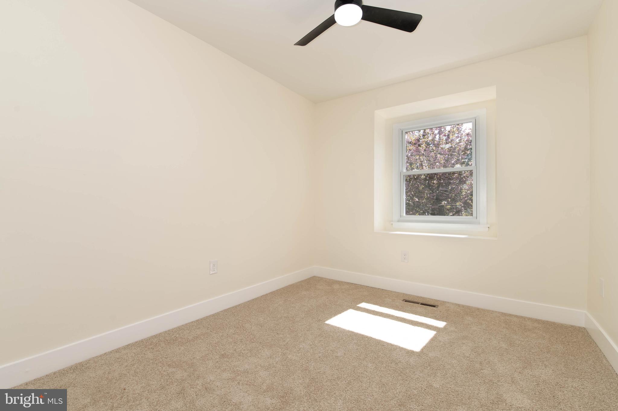 QUEEN ANNE VILLAGE - Residential