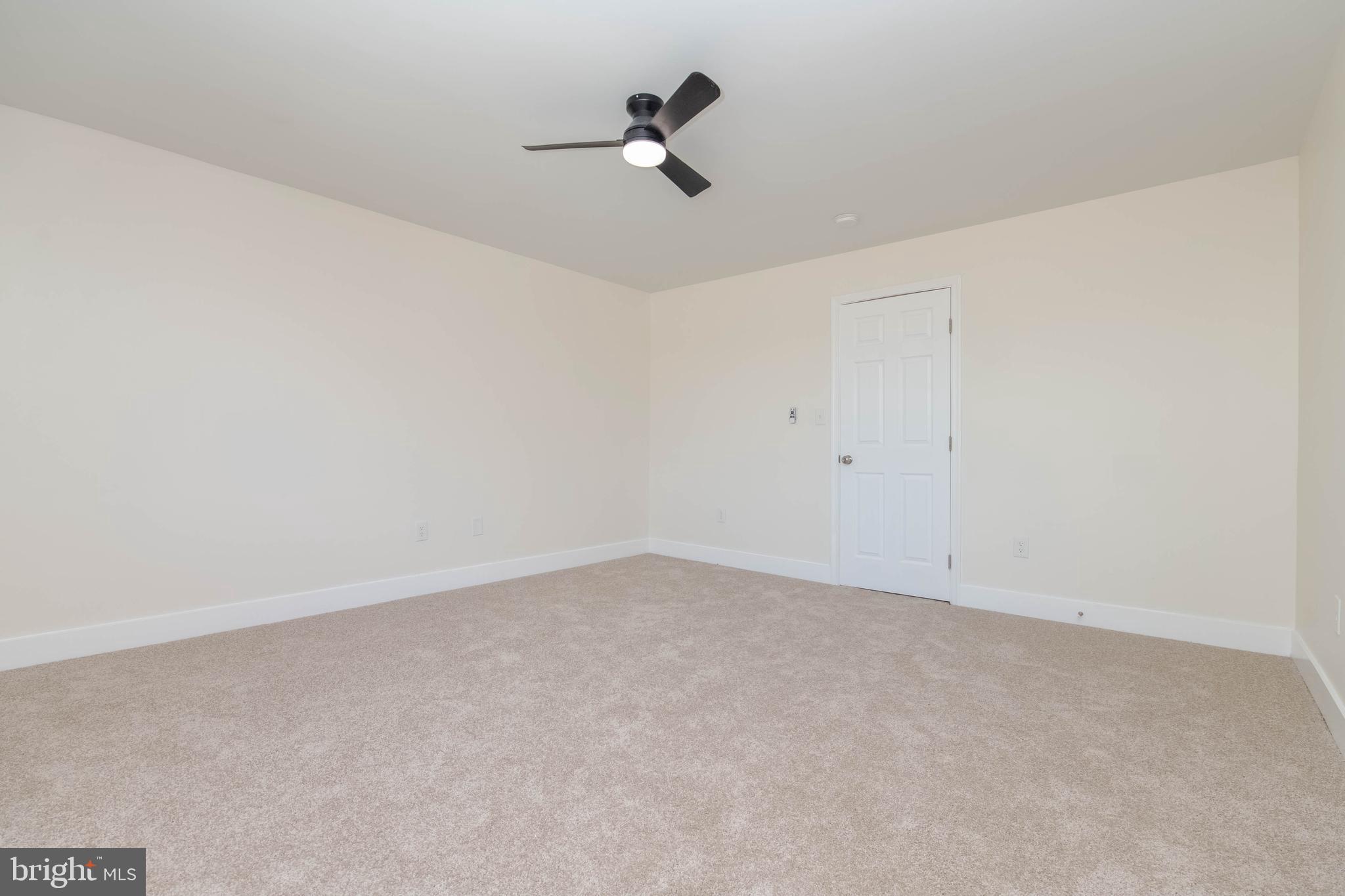 QUEEN ANNE VILLAGE - Residential