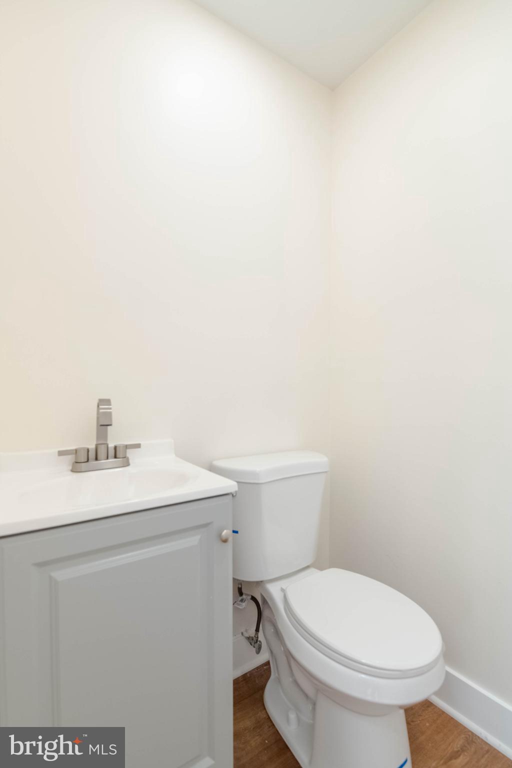 QUEEN ANNE VILLAGE - Residential