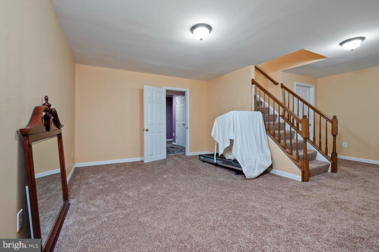 RACEWAY FARMS - Residential