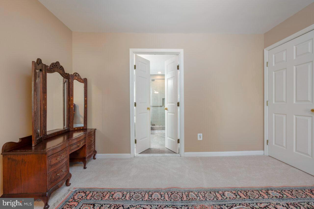 RACEWAY FARMS - Residential