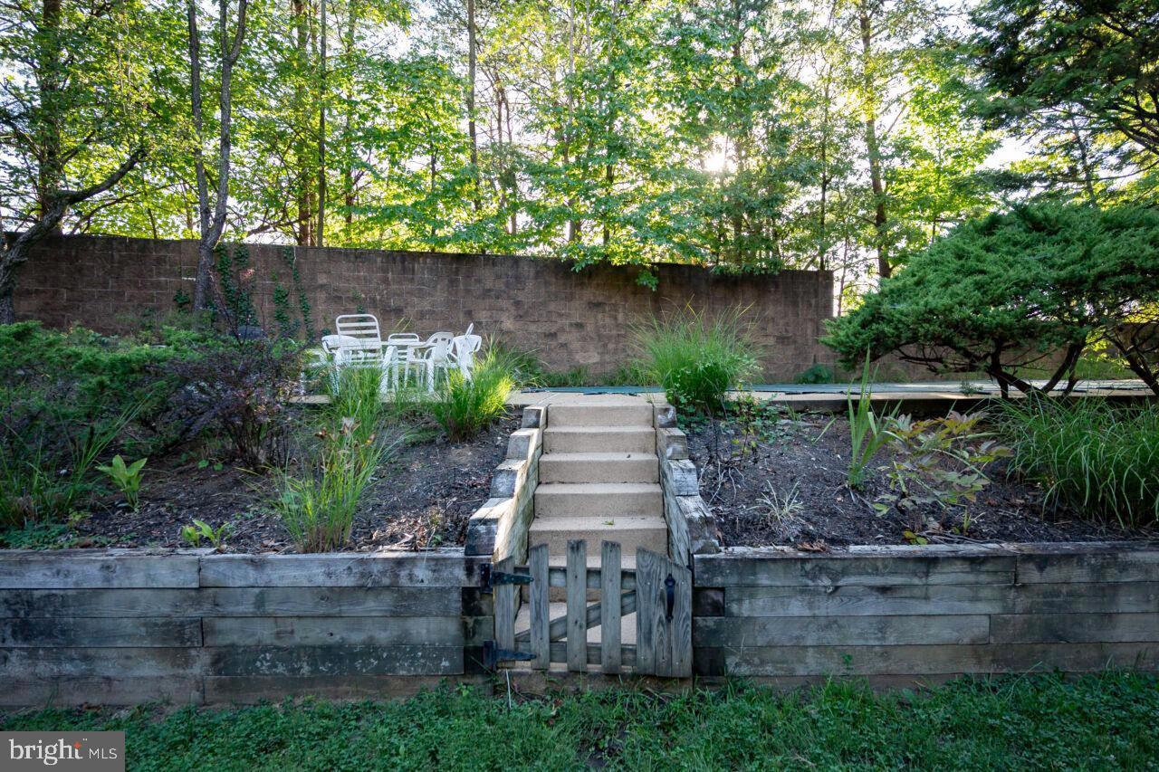 RACEWAY FARMS - Residential