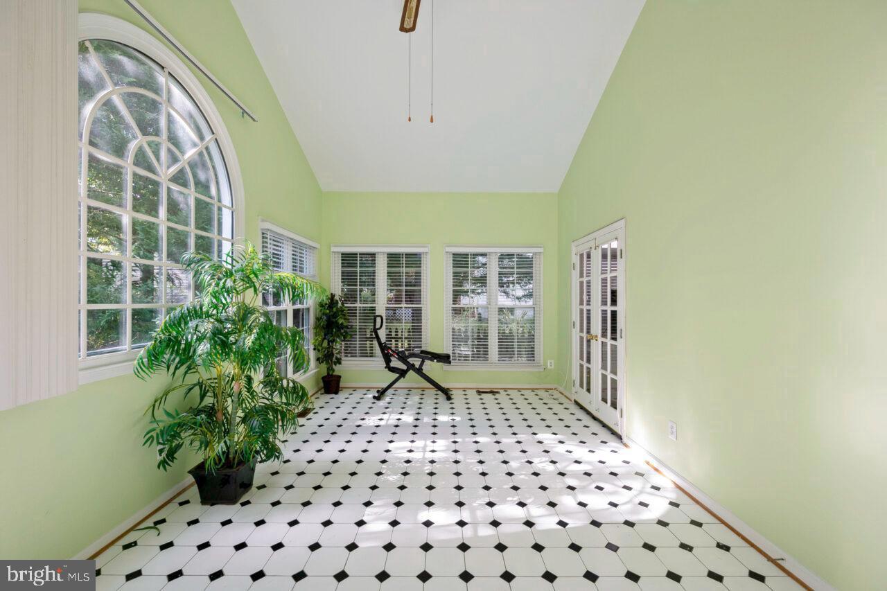 RACEWAY FARMS - Residential