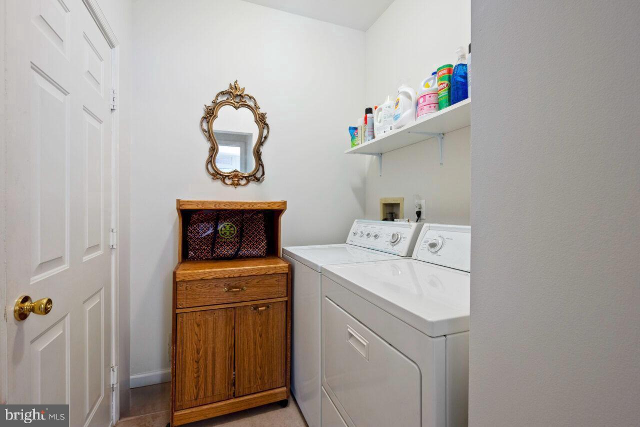 RACEWAY FARMS - Residential