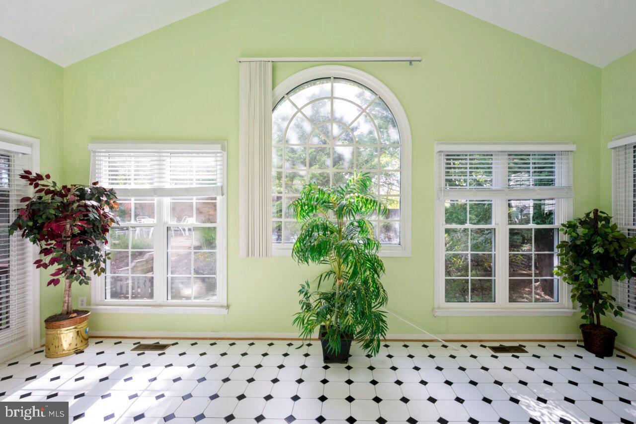 RACEWAY FARMS - Residential