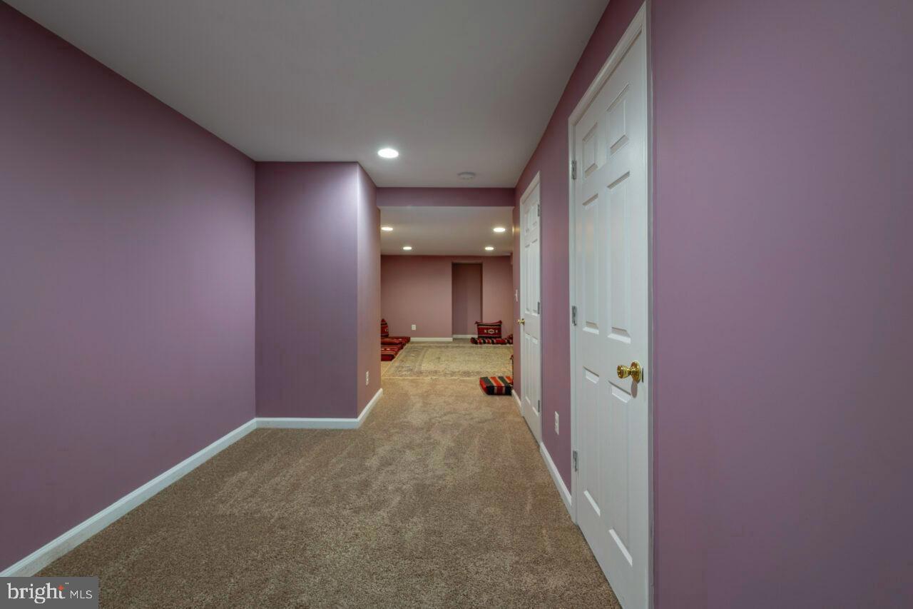 RACEWAY FARMS - Residential