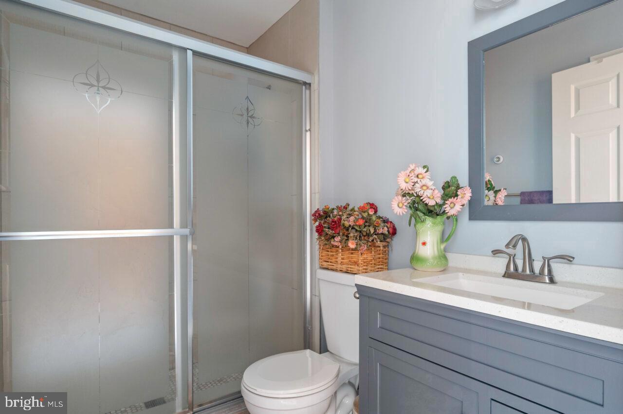 RACEWAY FARMS - Residential