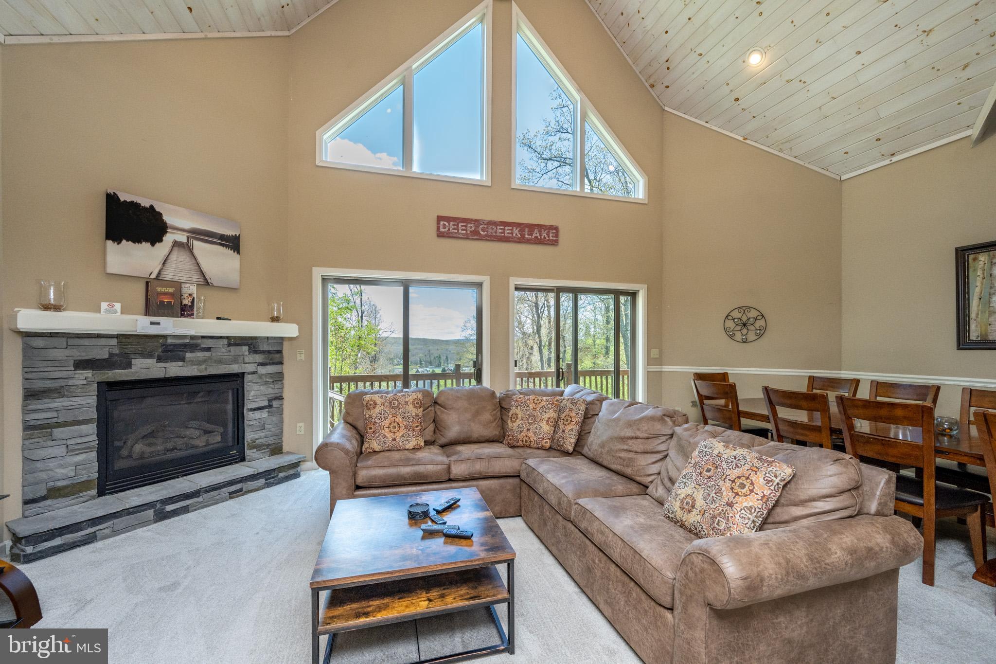 WATERFRONT GREENS - Residential