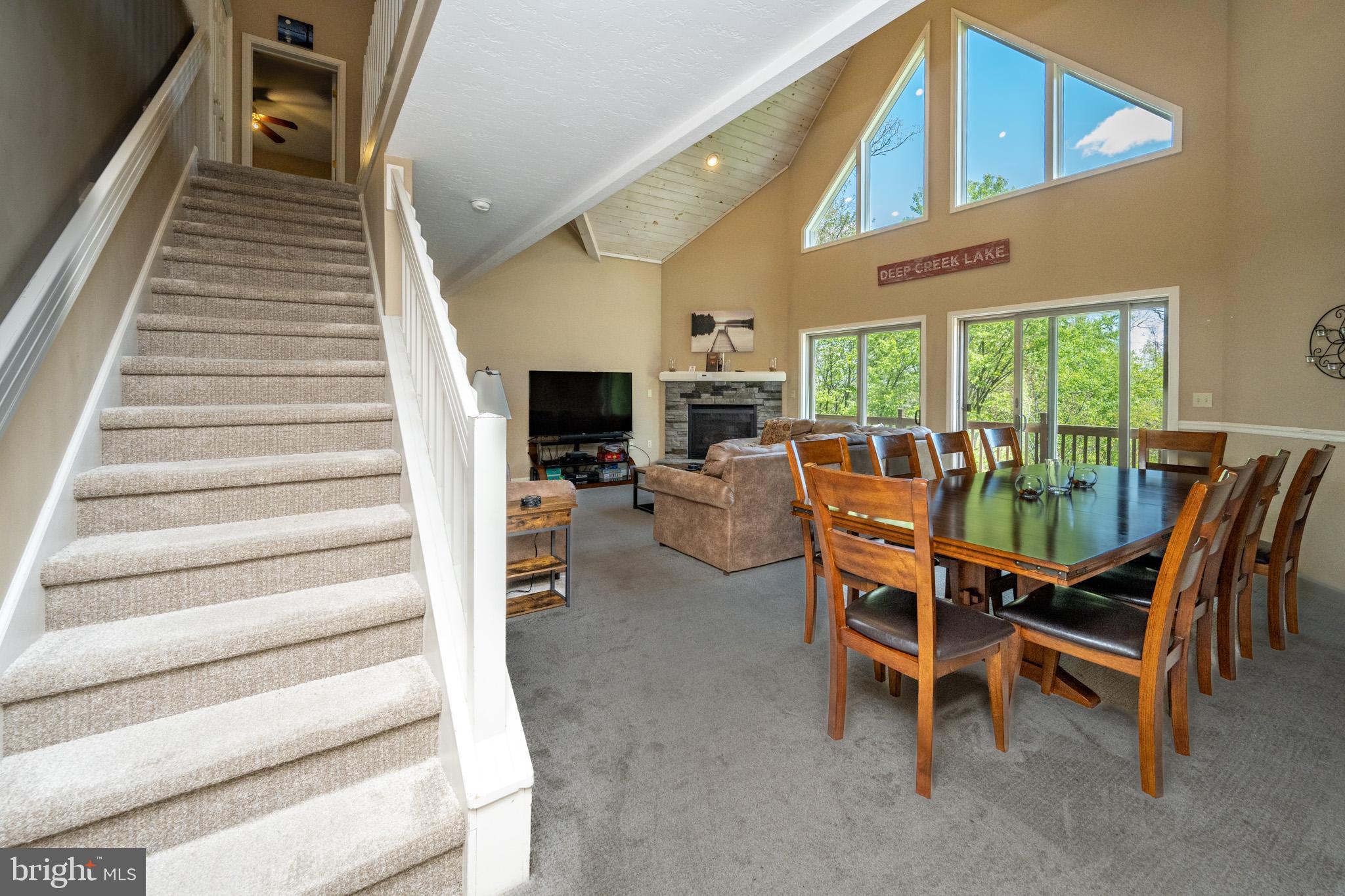 WATERFRONT GREENS - Residential