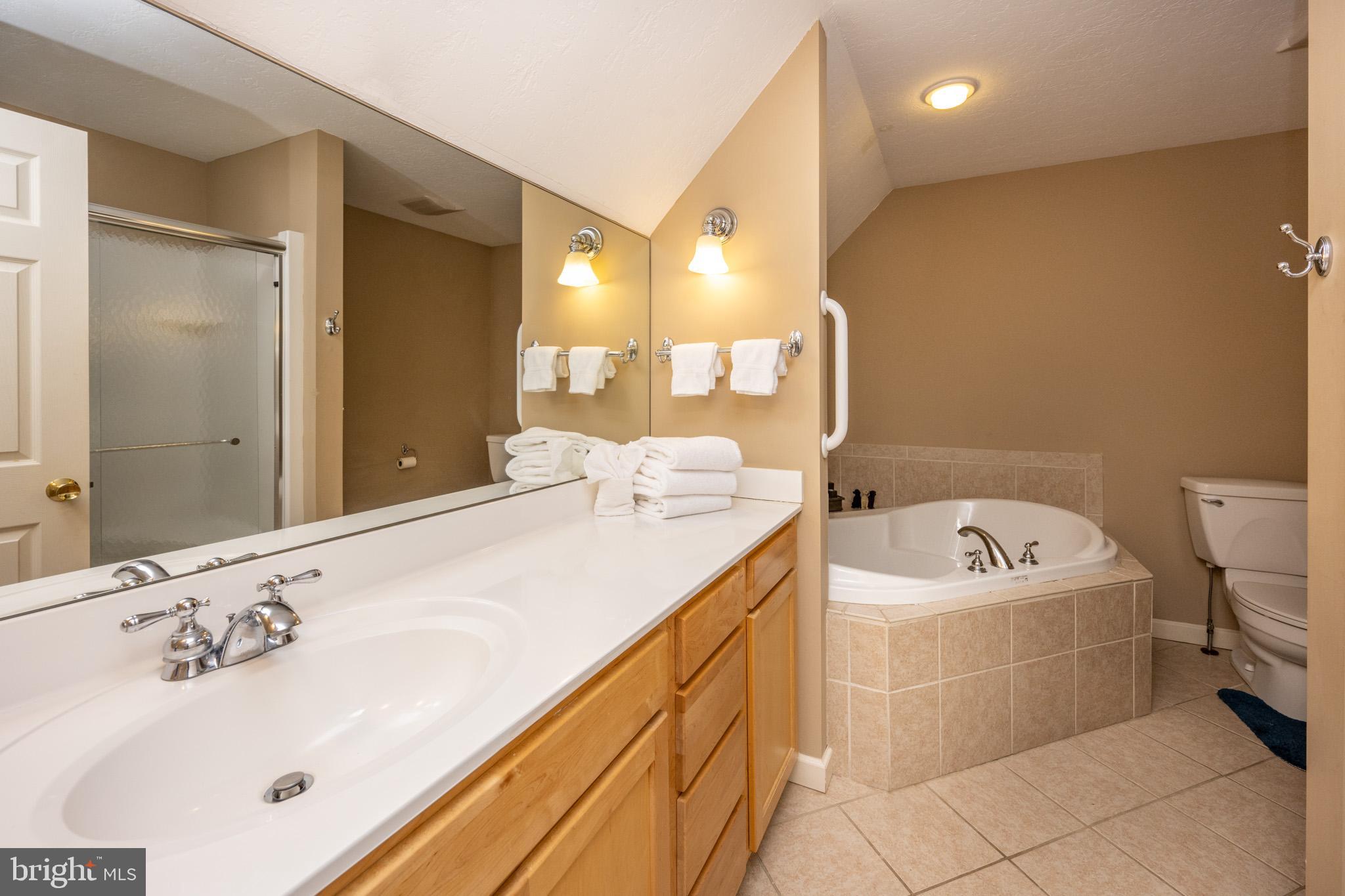 WATERFRONT GREENS - Residential