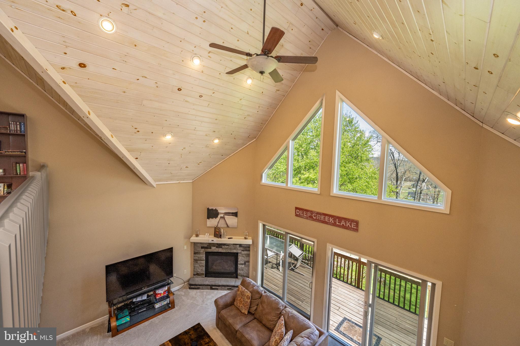 WATERFRONT GREENS - Residential