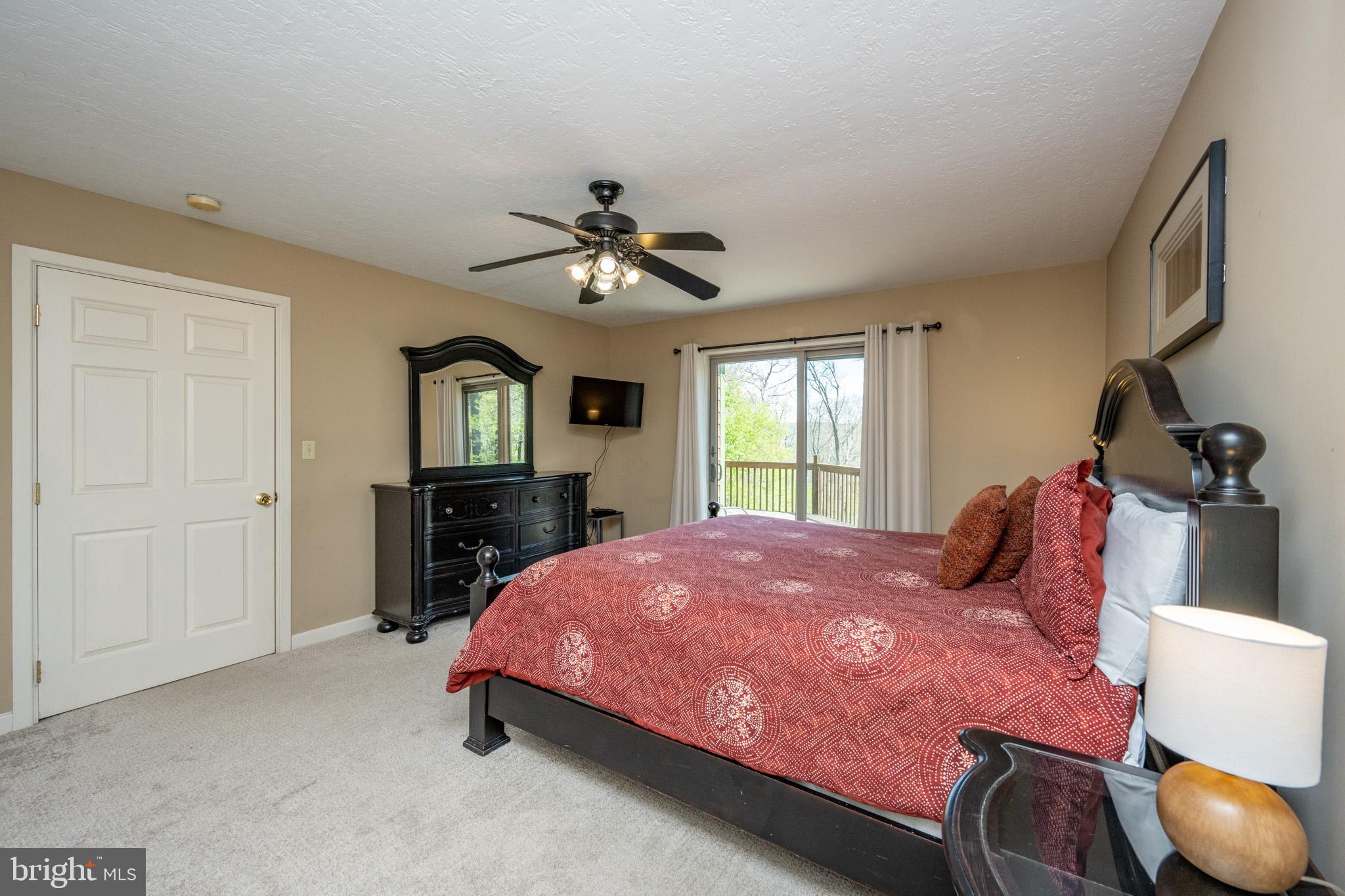 WATERFRONT GREENS - Residential