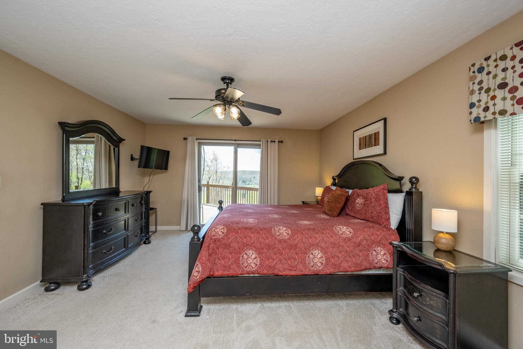 WATERFRONT GREENS - Residential