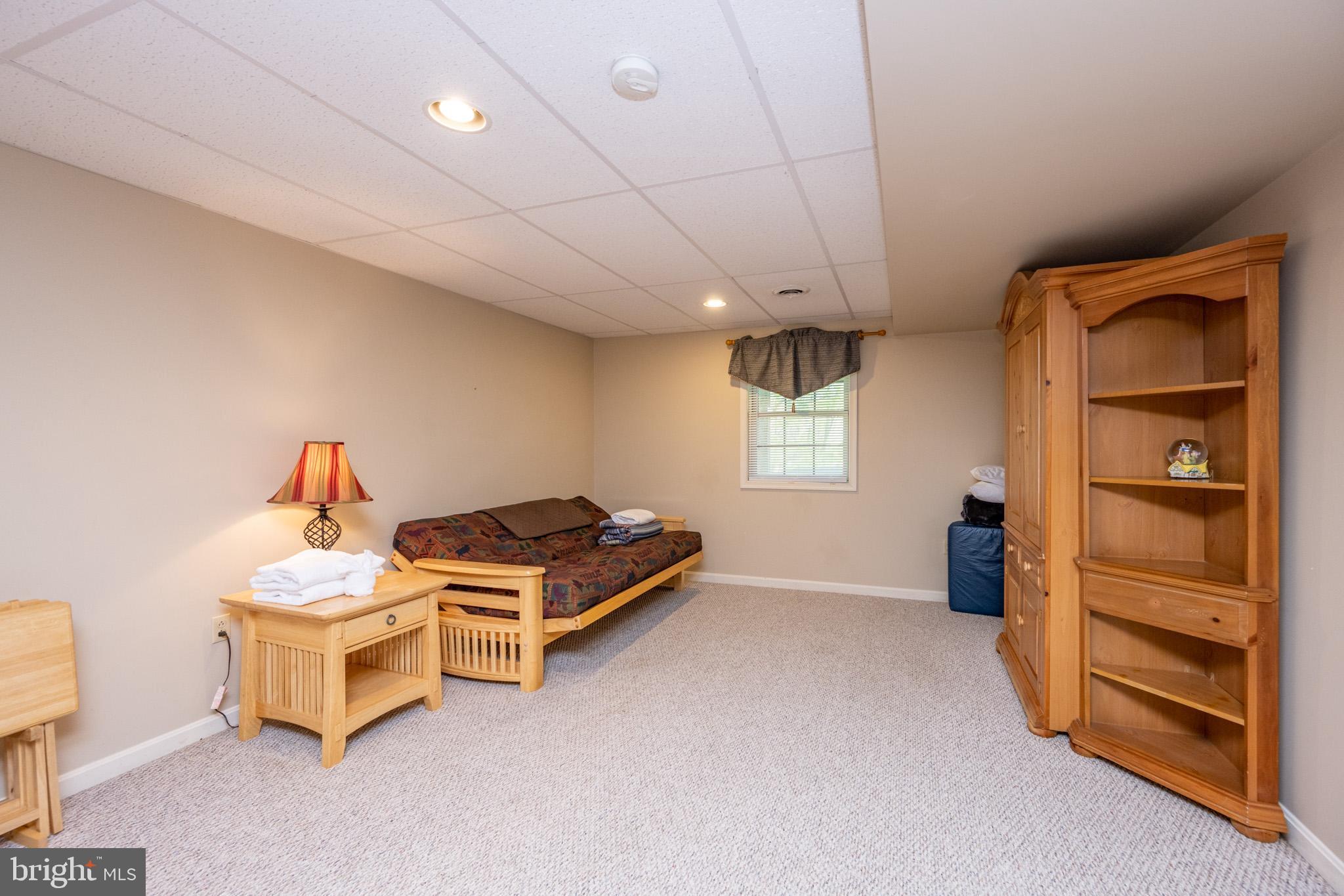 WATERFRONT GREENS - Residential