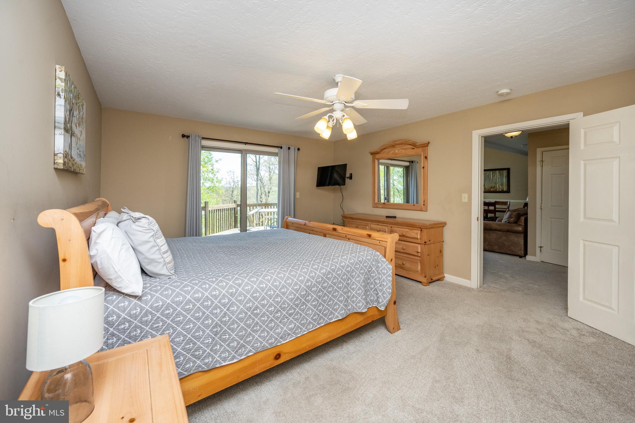 WATERFRONT GREENS - Residential