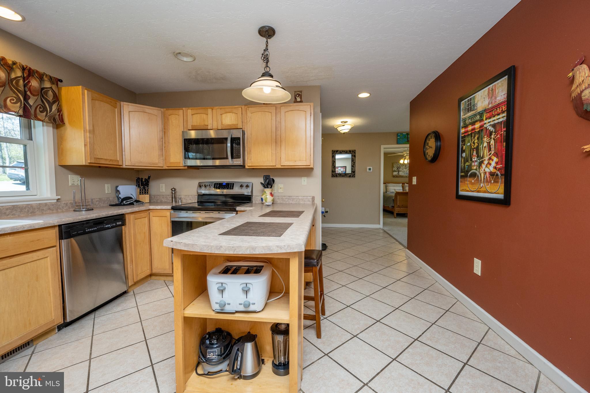 WATERFRONT GREENS - Residential