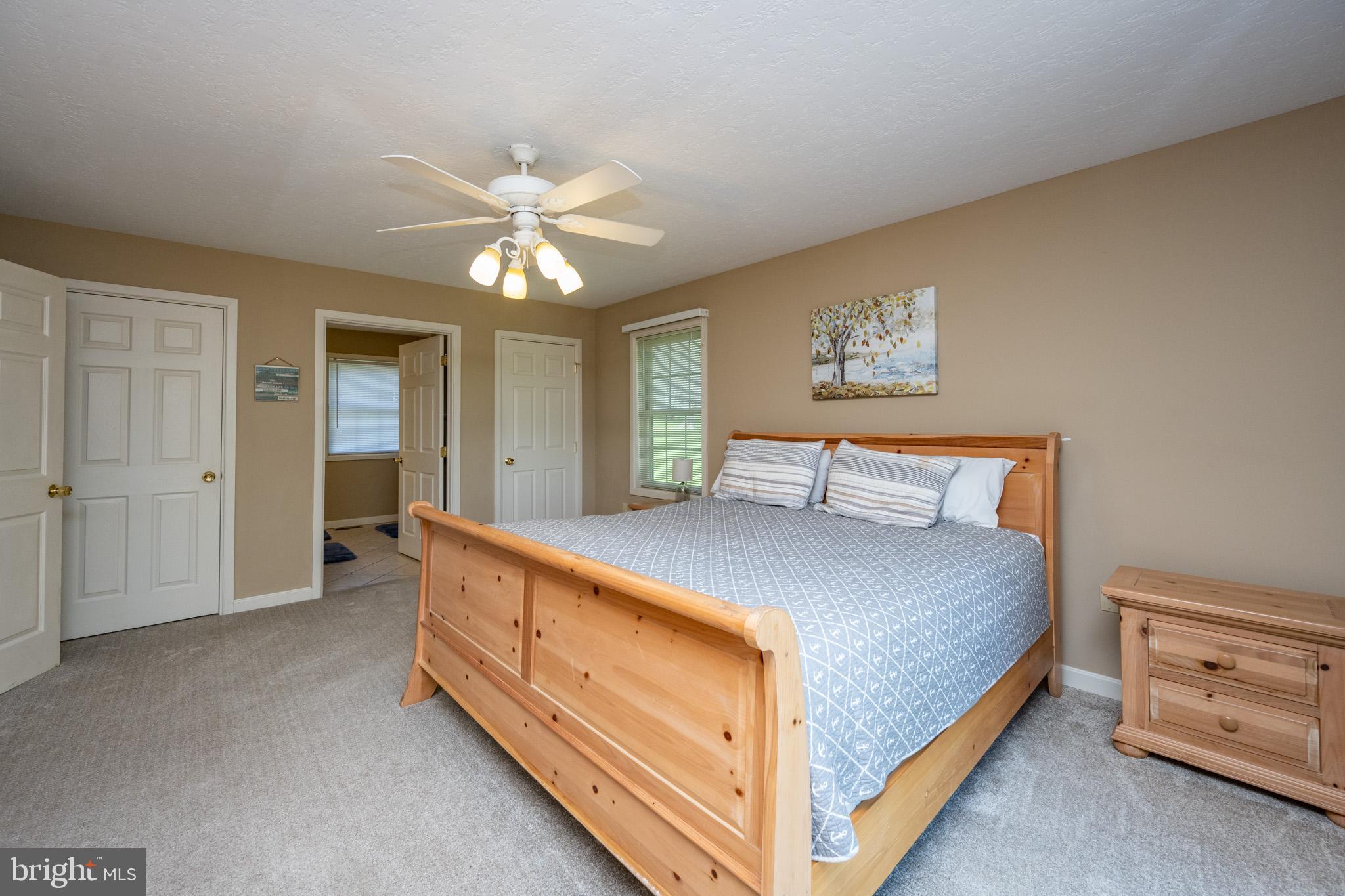 WATERFRONT GREENS - Residential