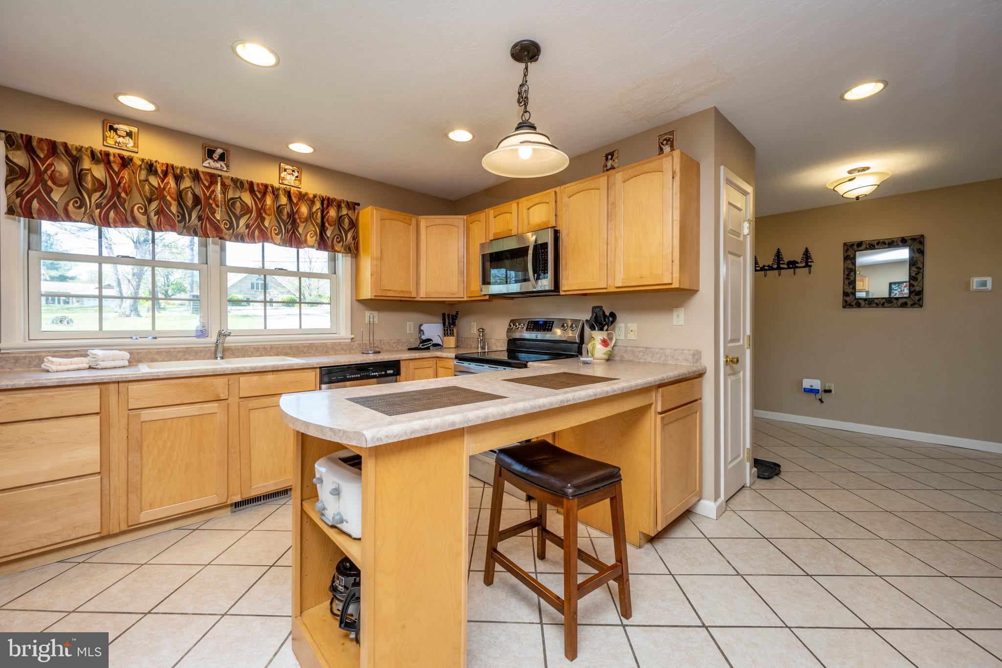 WATERFRONT GREENS - Residential